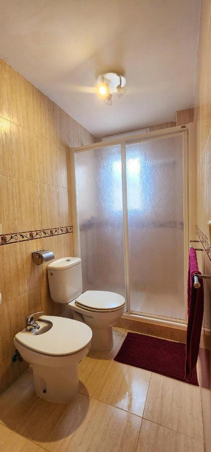 Bajo Con Jardin Deluxe Apartment Benahavis Bagian luar foto