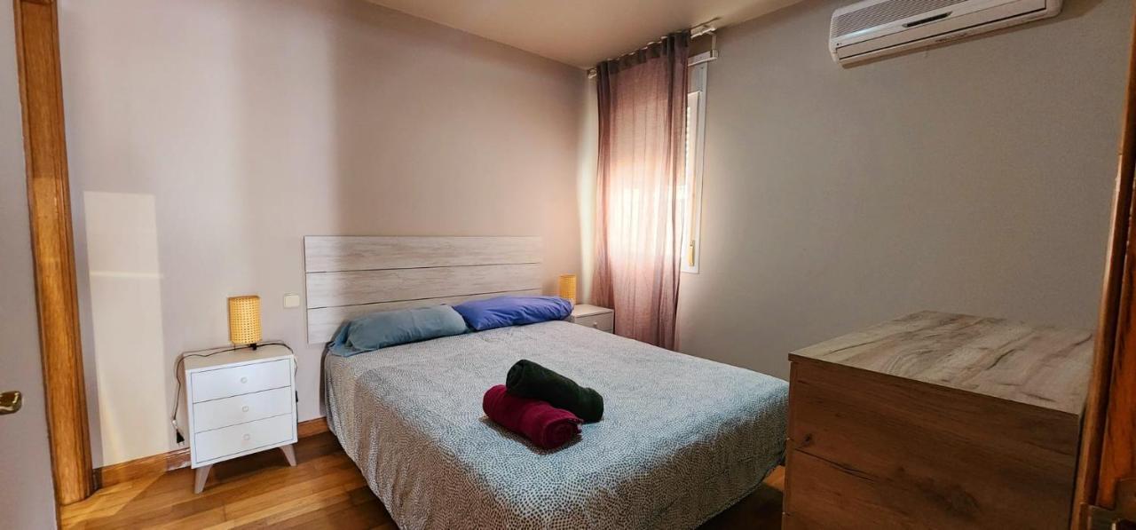 Bajo Con Jardin Deluxe Apartment Benahavis Bagian luar foto