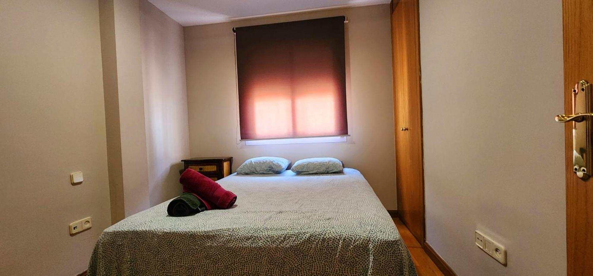 Bajo Con Jardin Deluxe Apartment Benahavis Bagian luar foto